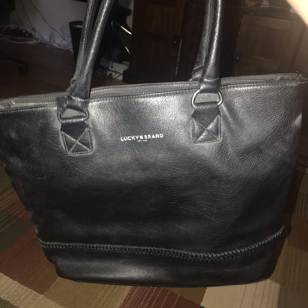 Lucky brand black pocketbook